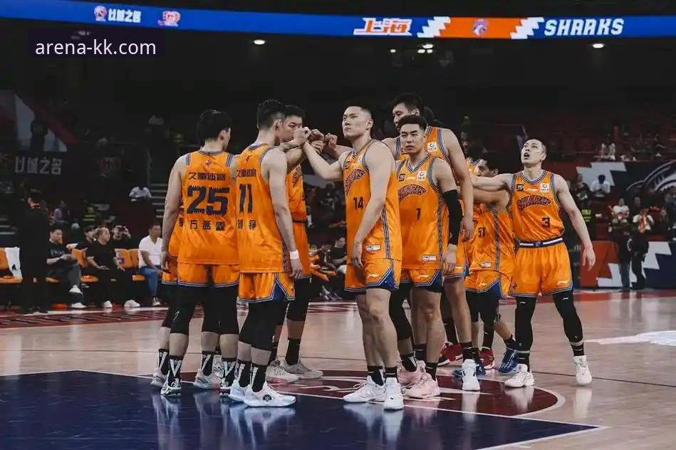 上海男篮12连胜巩固榜首，KK体育平台高清直播呈现团队篮球盛宴